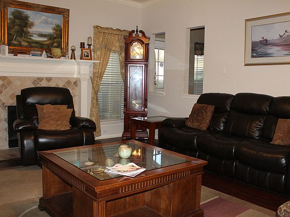 2nd image of 3002 Brannon Hill Ln