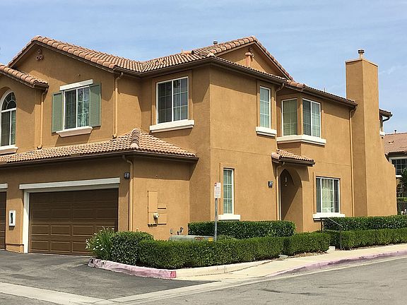 2nd image of 1115 N Solano Privado APT A