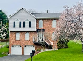 304 Battery Dr N, Mc Donald, PA 15057