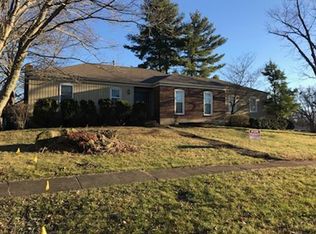 8711 Lantern Lite Pkwy, Louisville, KY 40220