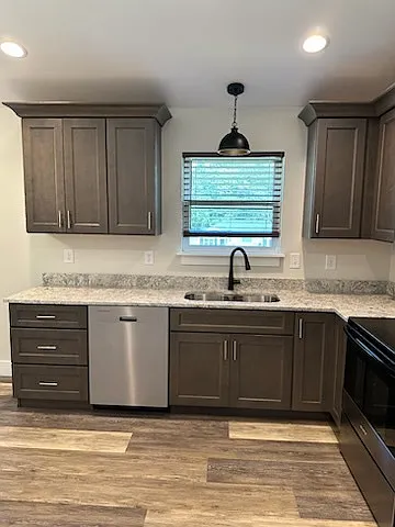 249 N Carter St — Photo 8
