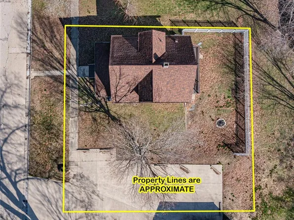 418 N 7th St, Vandalia, IL 62471