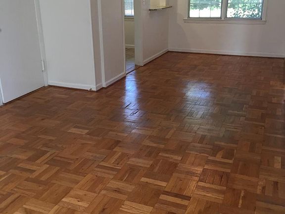 4th image of 6502 Potomac Ave