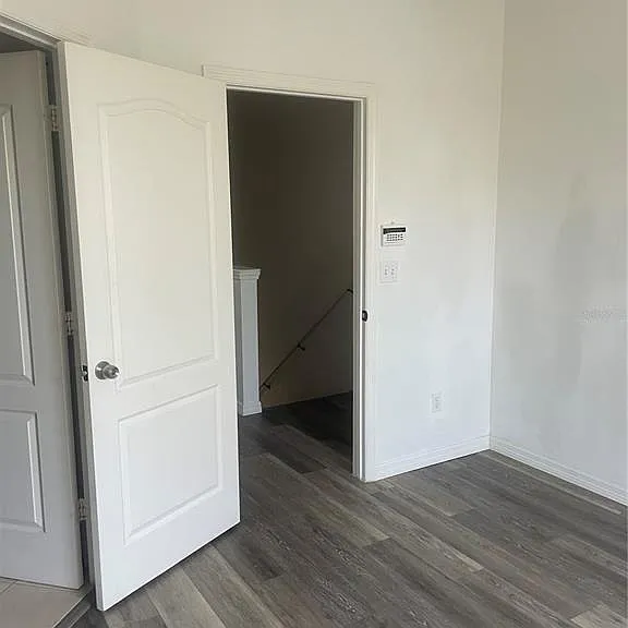 Savannah Wood Dr — Photo 18