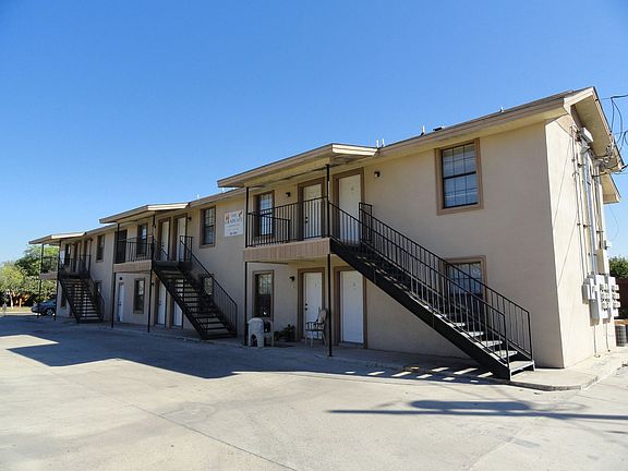 2nd image of 418 N 8th Ave