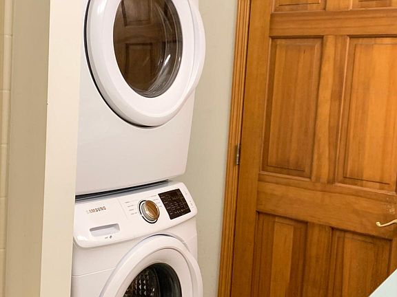 full new washer/dryer in 2nd bathroom