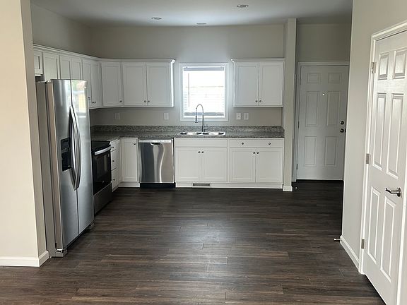 2nd image of 994 Mount Vernon Rd #1