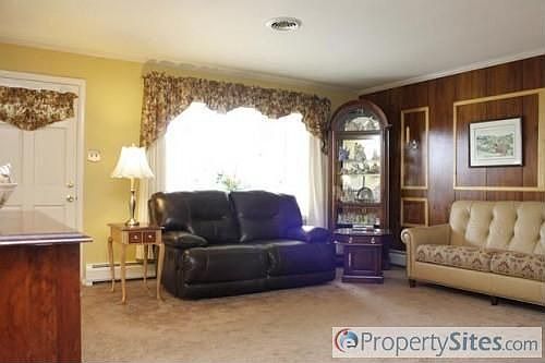 3rd image of 519 Forest Hills Ave