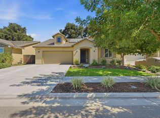 4306 W Lark Avenue, Visalia, CA 93291