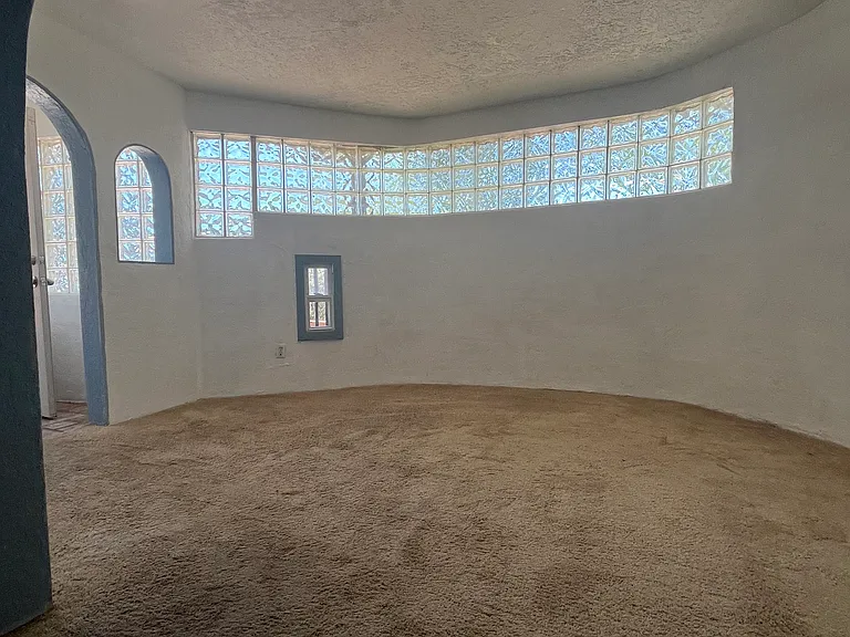 2302 Espanola St NE — Photo 12