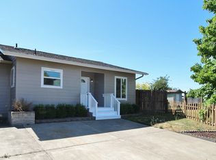 228 S 34th St, Springfield, OR 97478