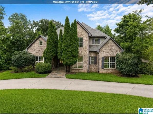 5729 Carrington Lake Pkwy, Trussville, AL 35173