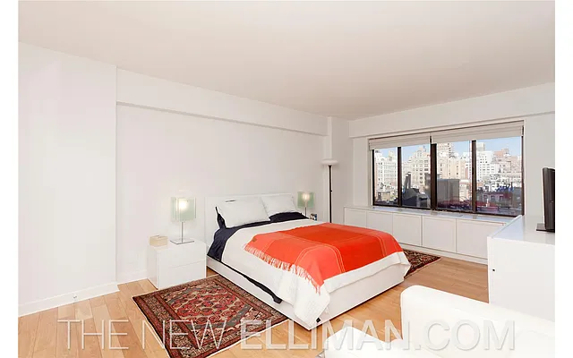 Rented by Douglas Elliman | media 17