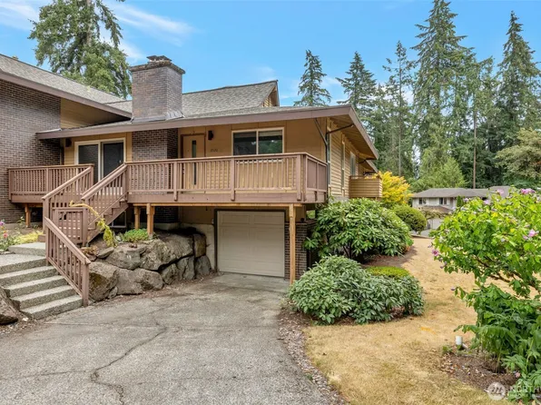 17120 NE 2nd Place, Bellevue, WA 98008