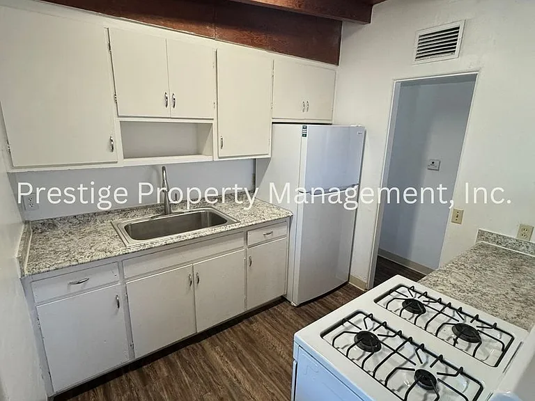 2834 N Richey Blvd — Photo 6