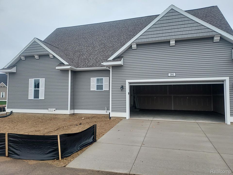 1st image of 380 Dorchester Dr