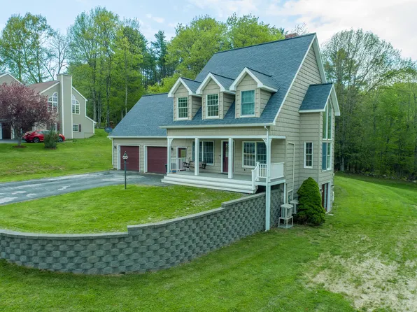 17 Waters Edge Drive, Lewiston, ME 04240