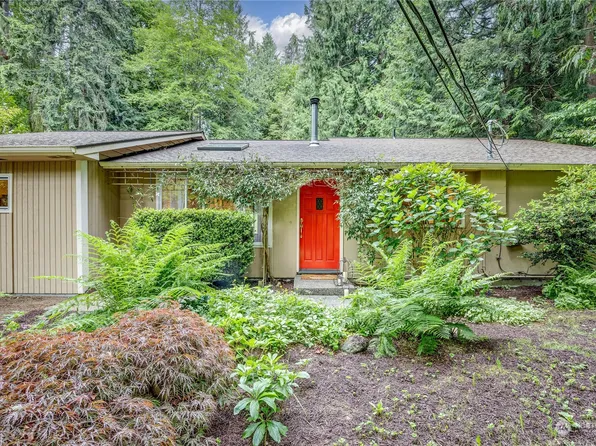 11345 Kallgren Road NE, Bainbridge Island, WA 98110