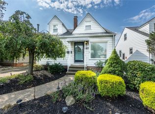 6803 Sunderland Dr, Parma, OH 44129