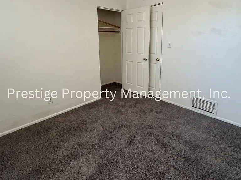 825 E Copper St — Photo 16