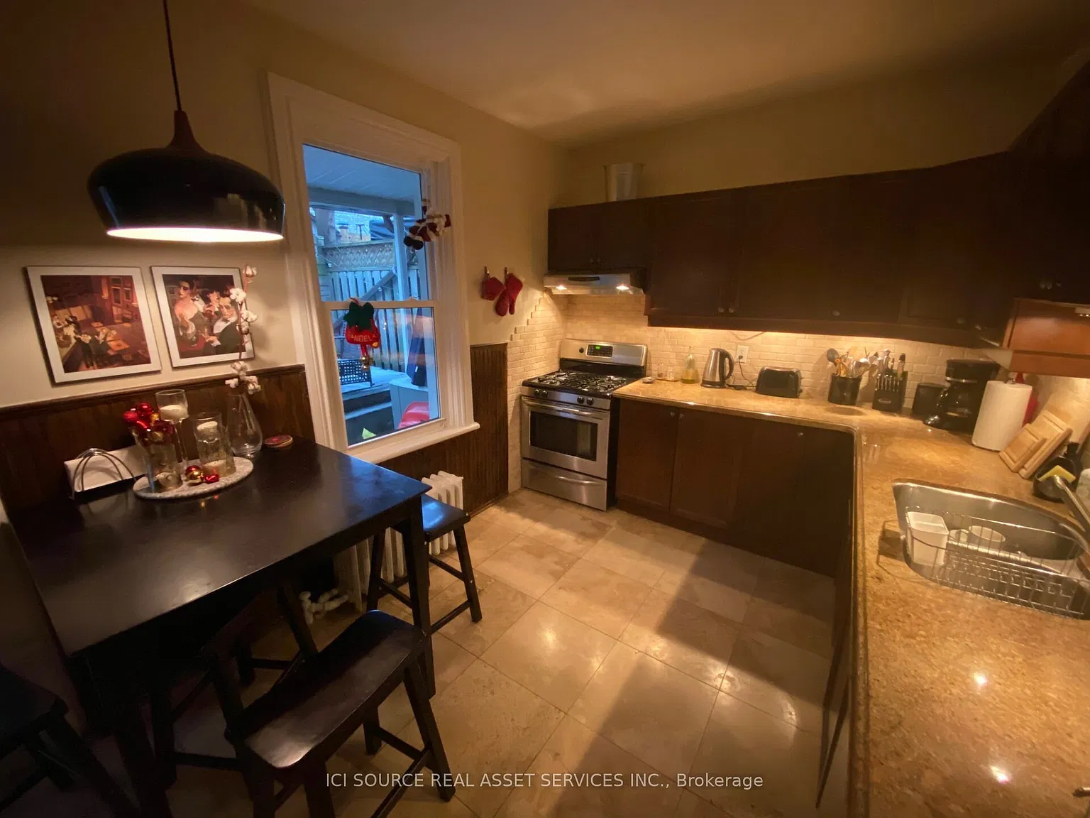 3 bed, $4,300 — Photo 1