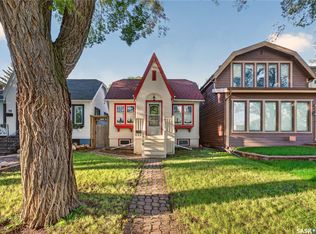 1208 COLLEGE Avenue, Regina, SK S4P 1A9
