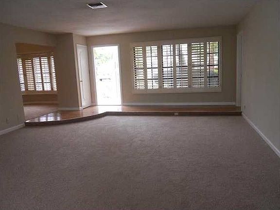 2nd image of 4431 NE 27th Ave