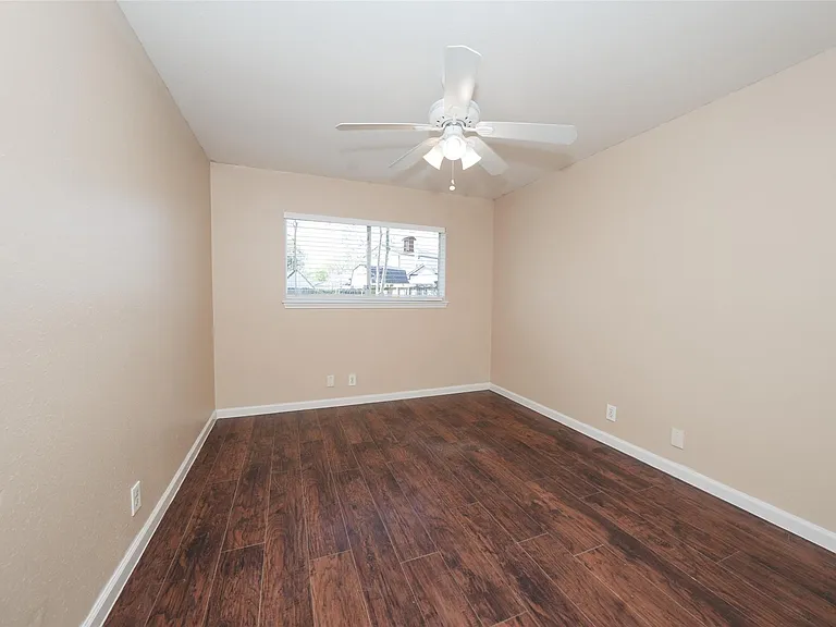 5375 Little John Ln — Photo 9