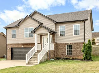 2073 Jackie Lorraine Dr, Clarksville, TN 37040