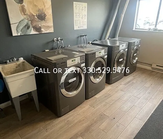 1015 Howe Ave #7 — Photo 10