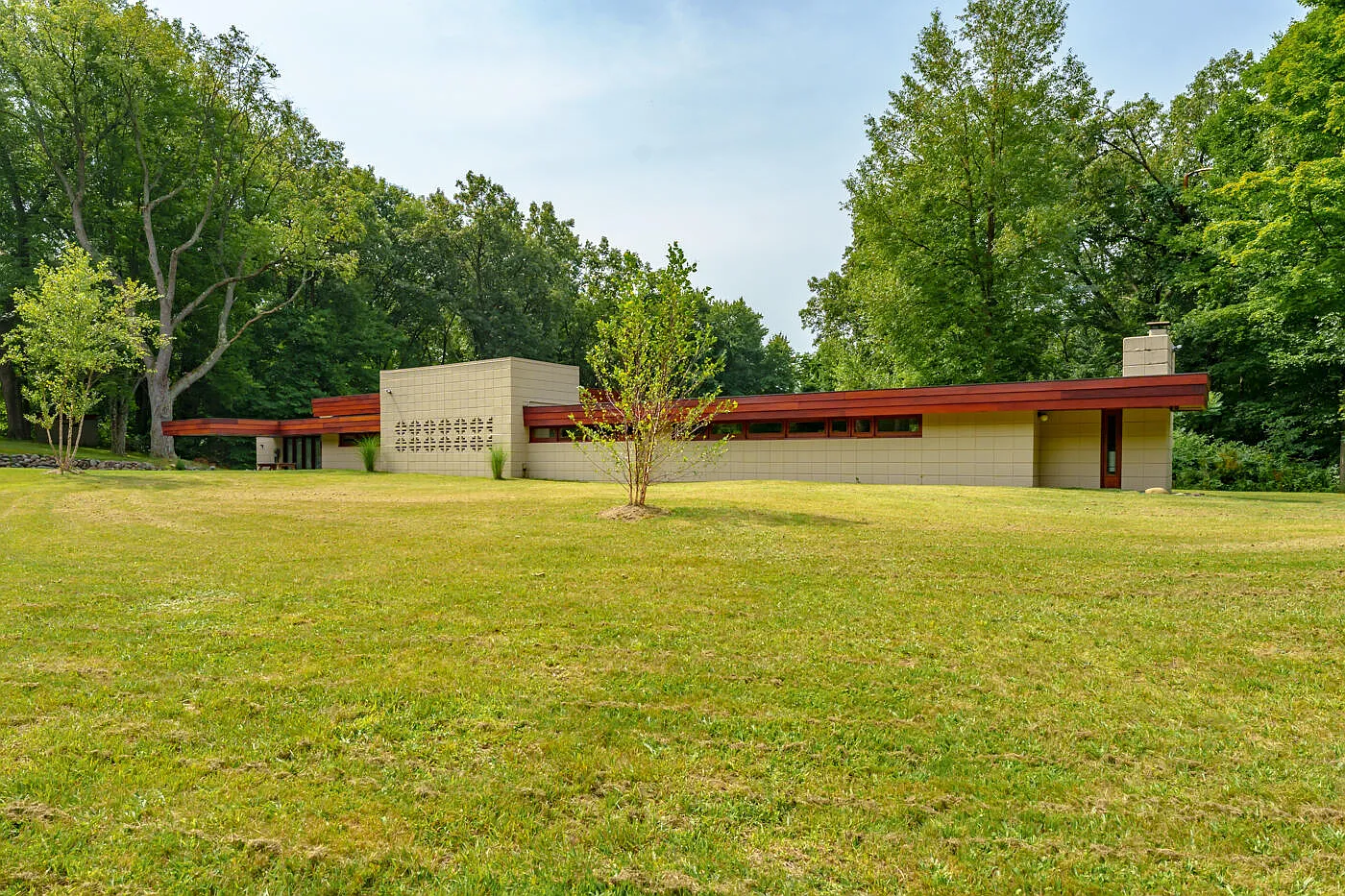 11036 Hawthorne Dr photo 1