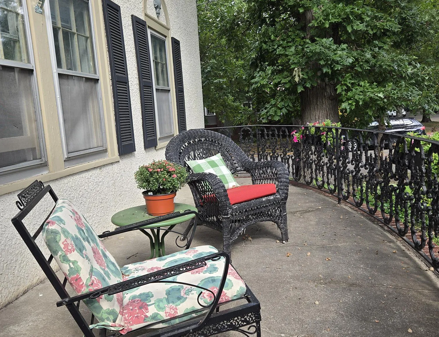 2 bed, 1250 sqft, $2,295 — Photo 3