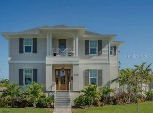 2590 Sunrise Dr SE, Saint Petersburg, FL 33705