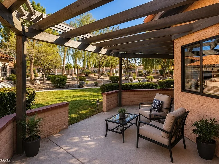 2761 Laguna Shores Ln — Photo 3
