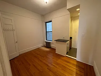 Rented by Jonathan Wachtel, LREB