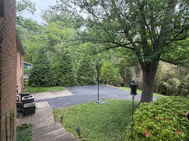 2713 Farmington Pl — Photo 5