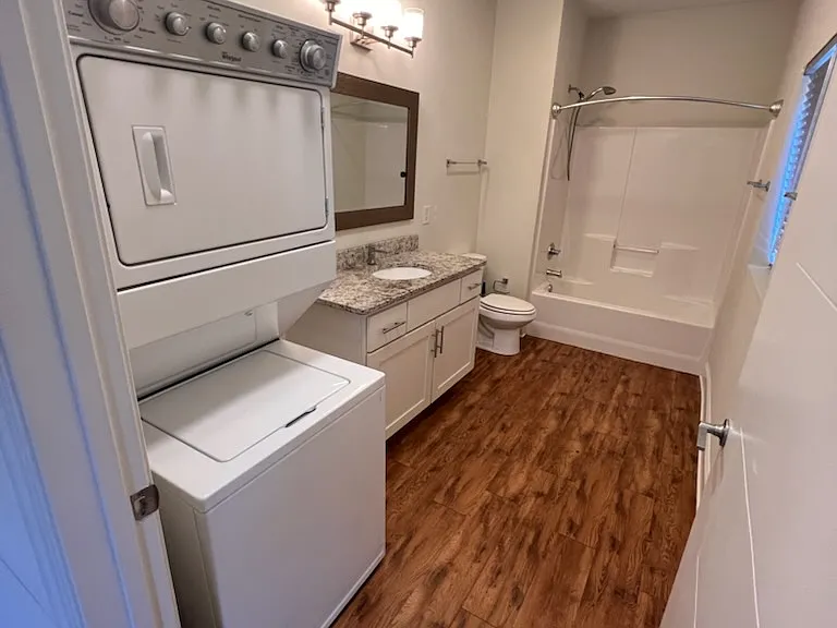 196 W Main St #10 — Photo 8