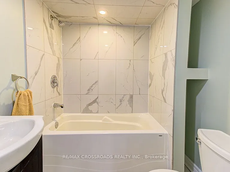 55 Gondola Cres — Photo 10