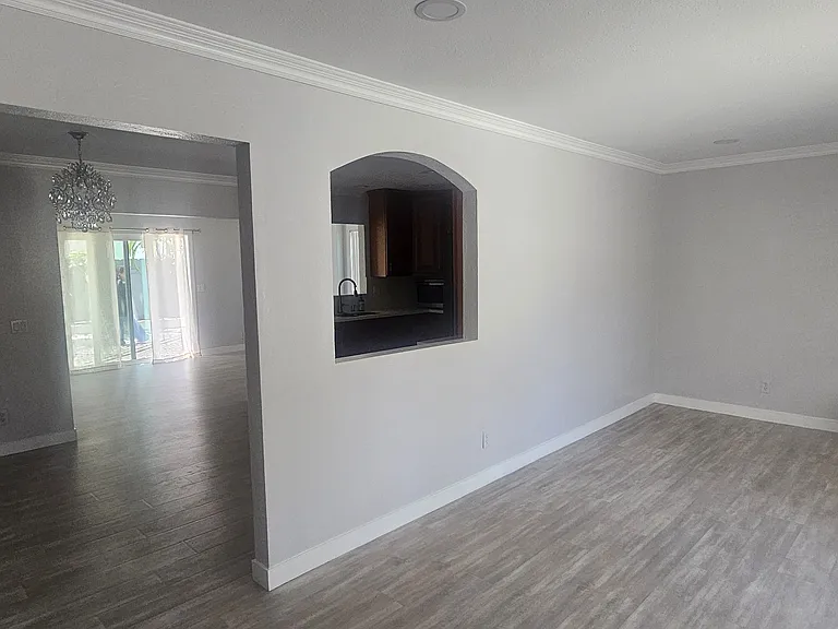 8605 Bennington St — Photo 8