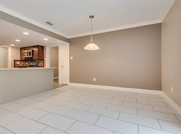 4th image of 3417 Town Park Dr