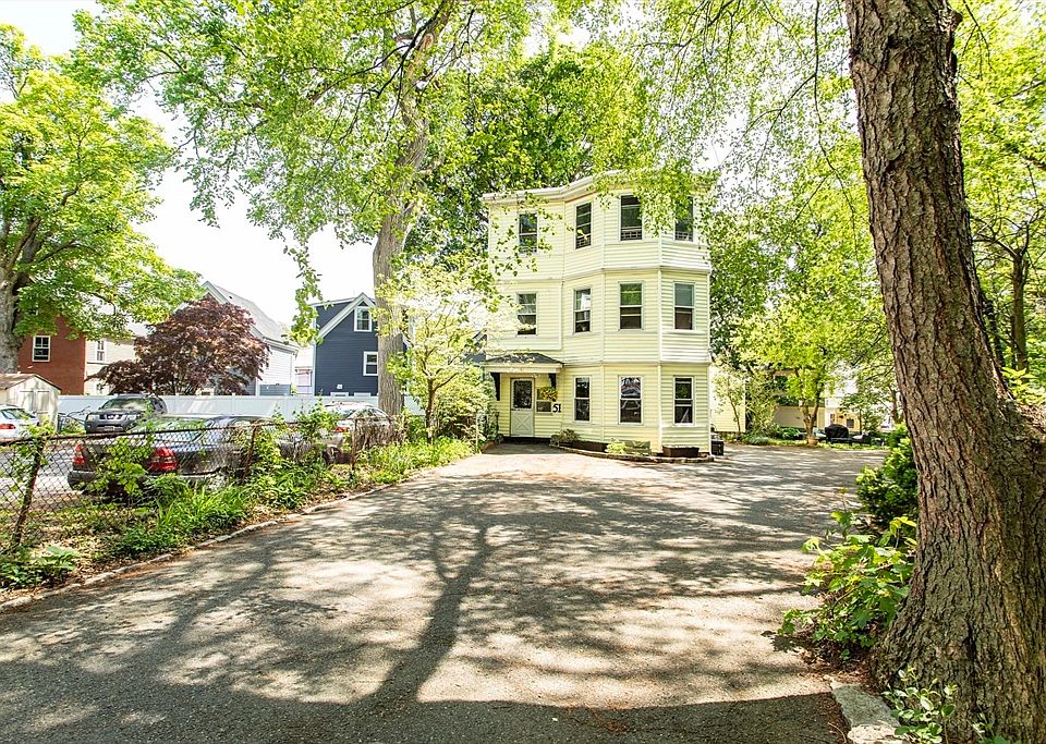 1st image of 51 Creighton St #3