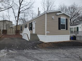 489 Kenbury Rd, Branchburg, NJ 08876