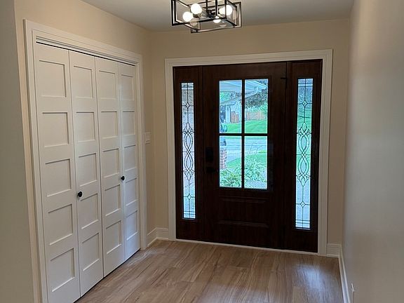5th image of 920 Eden Dr