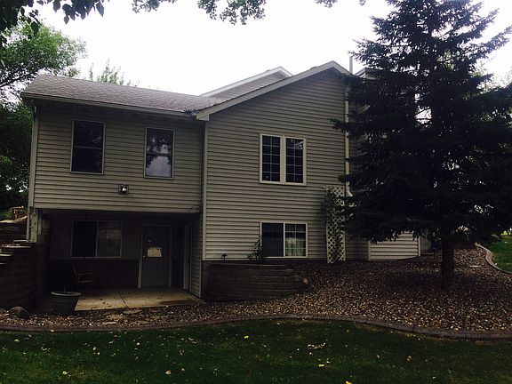 2nd image of 1642 Wedgewood Dr NE