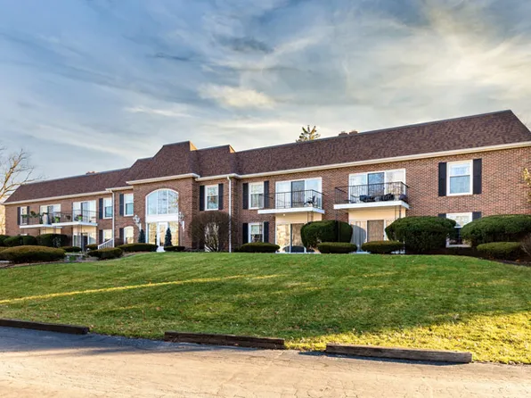 1618 N Vermilion St APT 206, Danville, IL 61832