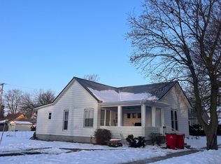 202 N Maple St, Argos, IN 46501