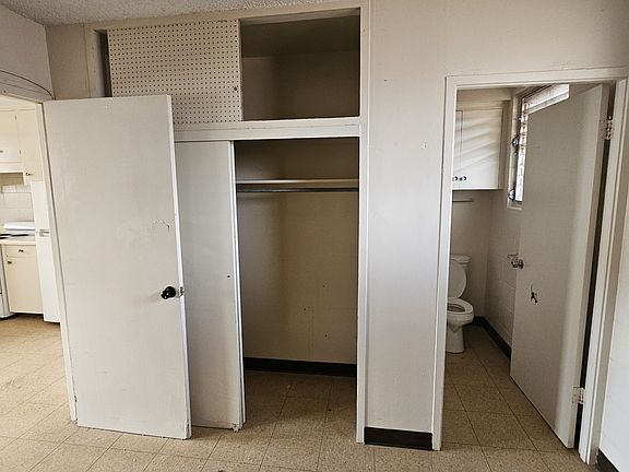 3rd image of 110 Lakeview Cir APT 305