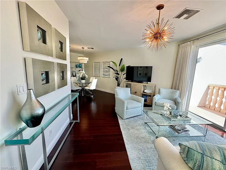 365 5th Ave S #303 — Photo 23