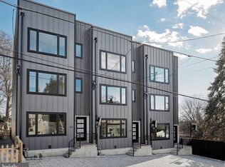 225 Lemonte St, Philadelphia, PA 19128