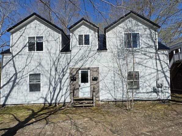 16 Penobscot Street, Orono, ME 04473